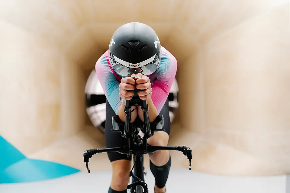 CUORE Custom Tri Suit im Windtunnel