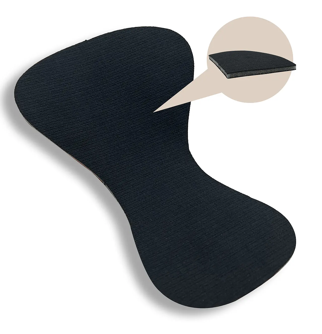 Die innovative 2-in-1-Konstruktion kombiniert die Performance eines Einteilers mit der Flexibilität eines zweiteiligen Sets.